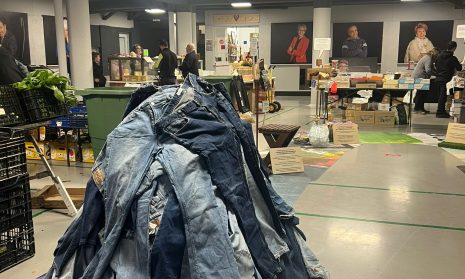Foto noticia - La exposición…»La prevención de residuos, en tus manos», se ve en buena parte de Navarra